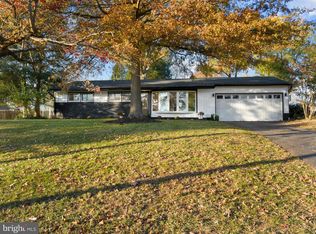 975 Betzwood Dr, Norristown, PA