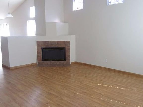 2nd image of 1709 Fawn Glen Cir