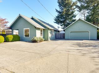19746 Meyers Rd, Oregon City, OR 97045
