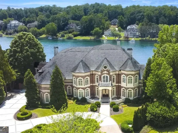 1210 Troon Ct, Alpharetta, GA 30005