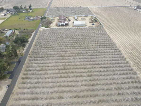 2265 W Dinuba Ave, Fresno, CA 93706