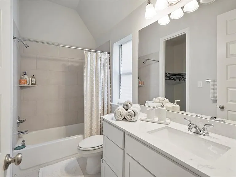 100 Wake Valley Ct — Photo 17