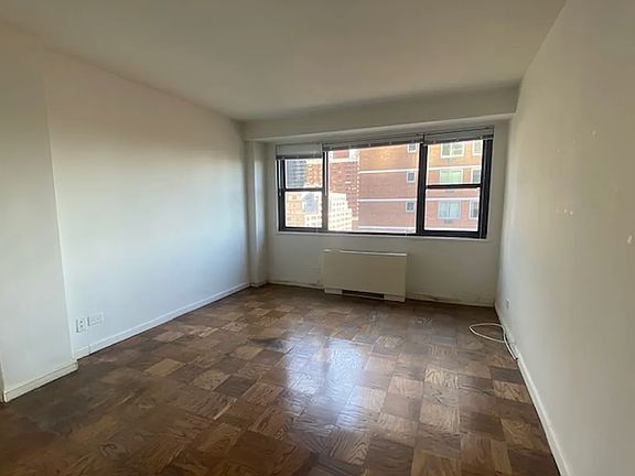 5th image of 300 W 55th St APT 19H