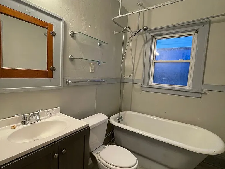 5273 Pearl Rd — Photo 13