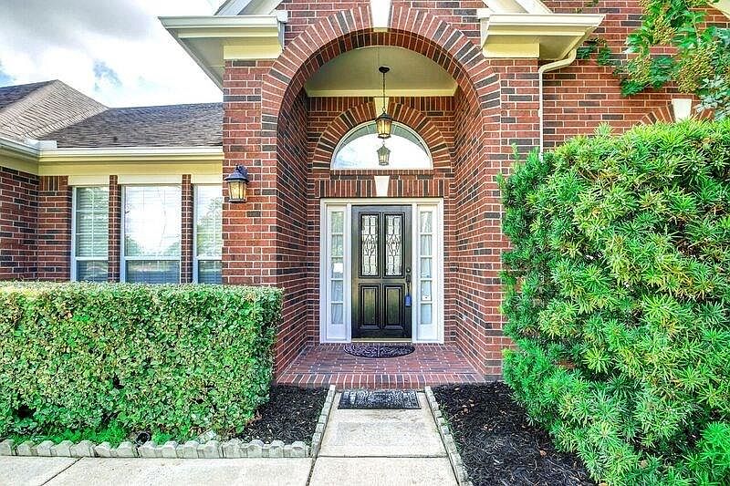 1st image of 3035 Covebrook Dr