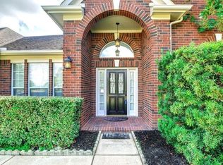 3035 Covebrook Dr, Pearland, TX 77584