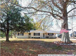 11297 Beco Rd, Saint Amant, LA 70774