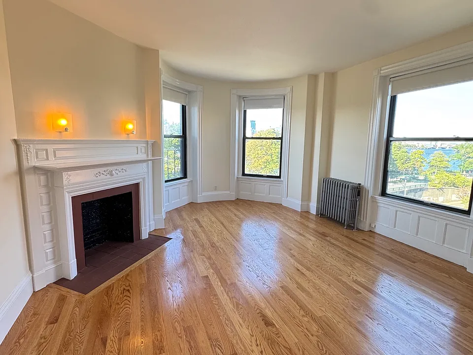 479 Beacon St #31