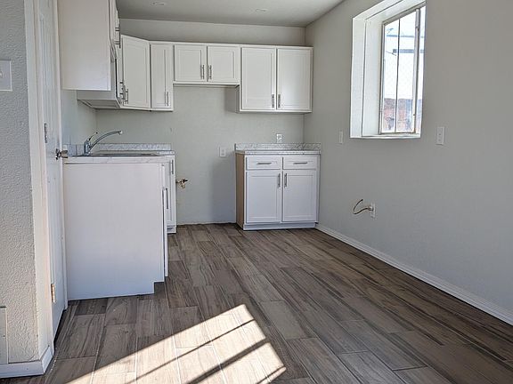 3rd image of 8484 Alameda Ave