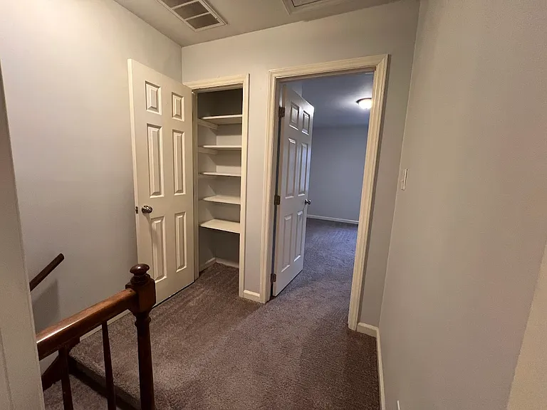 4905 Coral Ridge Ct #B — Photo 16