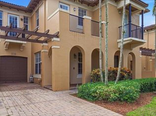 8706 Blaze Court, Davie, FL 33328