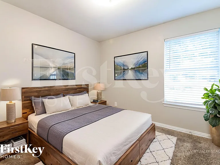 1607 Coleman St — Photo 15