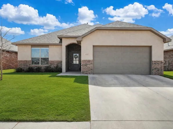 819 N 3rd St, Wolfforth, TX 79382