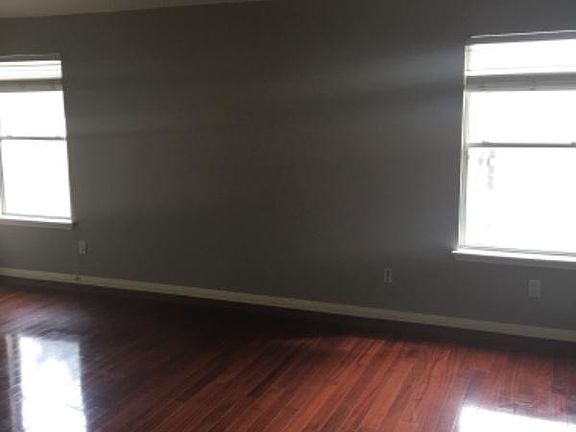 2nd image of 344 Meadow Park