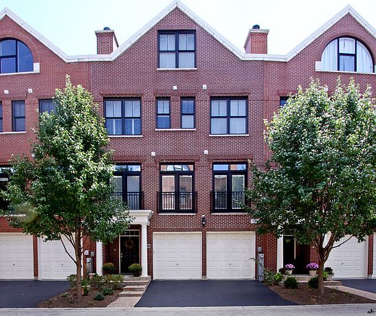 1st image of 1858 Admiral Ct #137