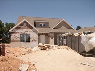 2586 Suncrest Ave, Springdale, AR 72764