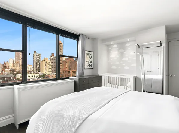 301 East 79th Street image 6 of 12