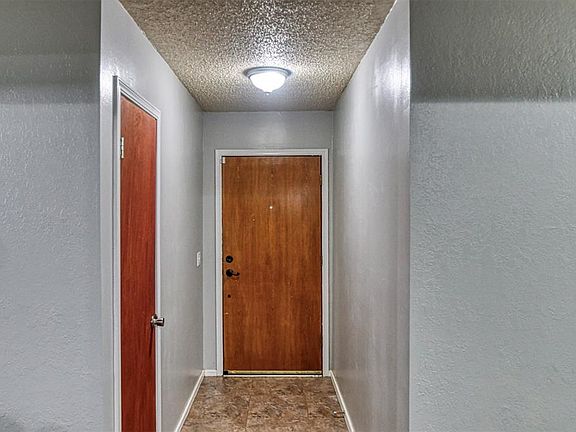 4th image of 1308 SE 3rd St