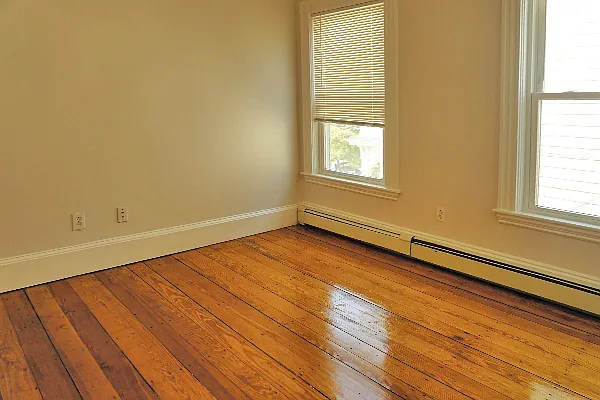 339-341 Beacon St #1 — Photo 5