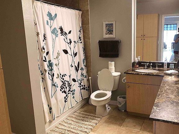 3rd image of 3225 Turtle Creek Blvd APT 1147