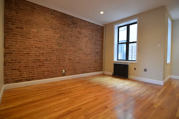 Rented by Hagstrom Management Inc | media 42