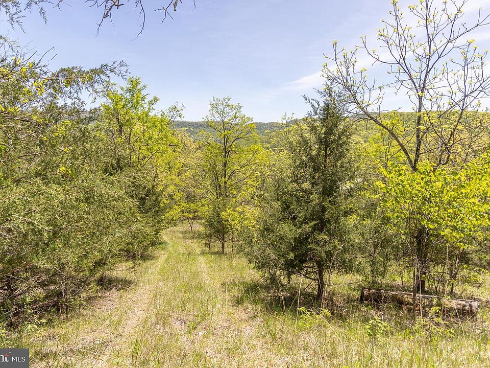 22nd image of Wayside Creamery Rd