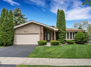 7000 Camden Ct, Downers Grove, IL 60516