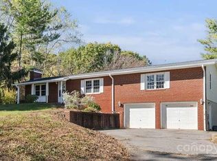 61 Frisbee Rd, Leicester, NC 28748