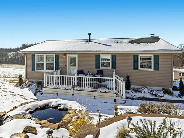 219 Mockingbird Ln, Fairmont, WV 26554