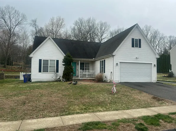 70 Hidden Valley Dr, Meriden, CT 06451