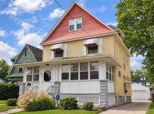 2070 W 100th St, Cleveland, OH 44102