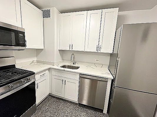 1st image of 305 E 86th St #2SEE