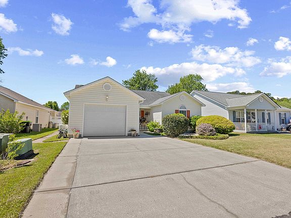 2nd image of 3006 Sabal Ct.