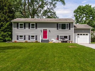 23 Brian Dr, Rochester, NY 14624