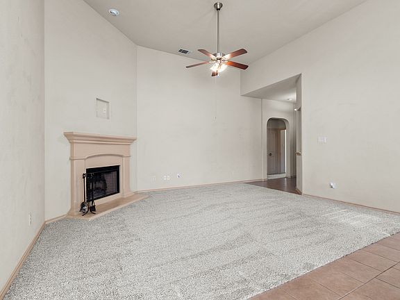 5th image of 3124 Buckthorn Ln