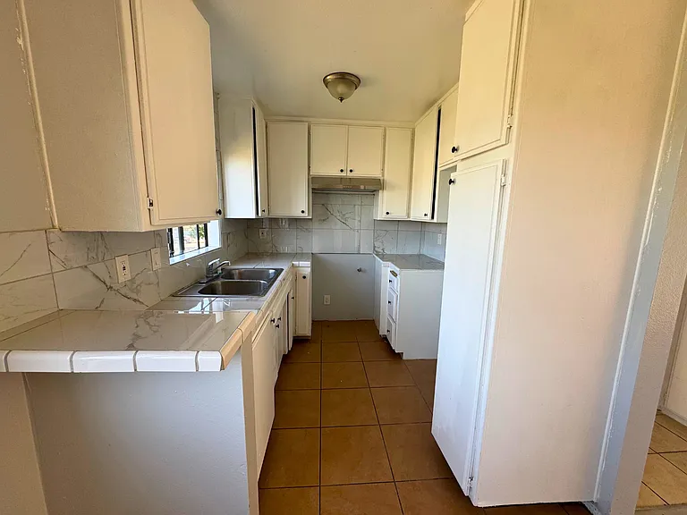 14810 Parthenia St #210 — Photo 3