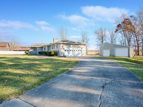 4th image of 16897 Headland Ave