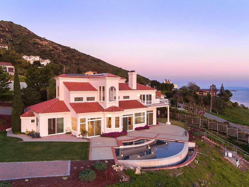 1st image of 4237 Avenida De La Encinal