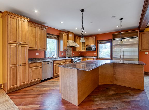 5th image of 4151 N Keeler Ave