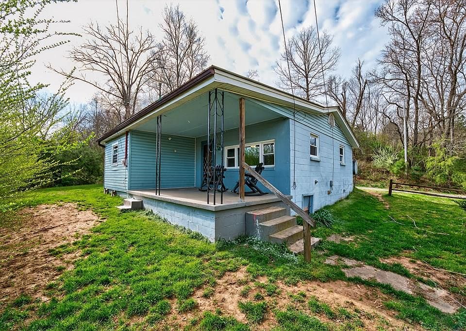 1st image of 19 Scenic Heights Dr