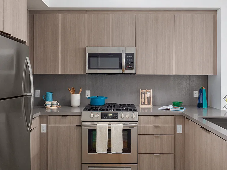 550 Harborfront — Photo 14
