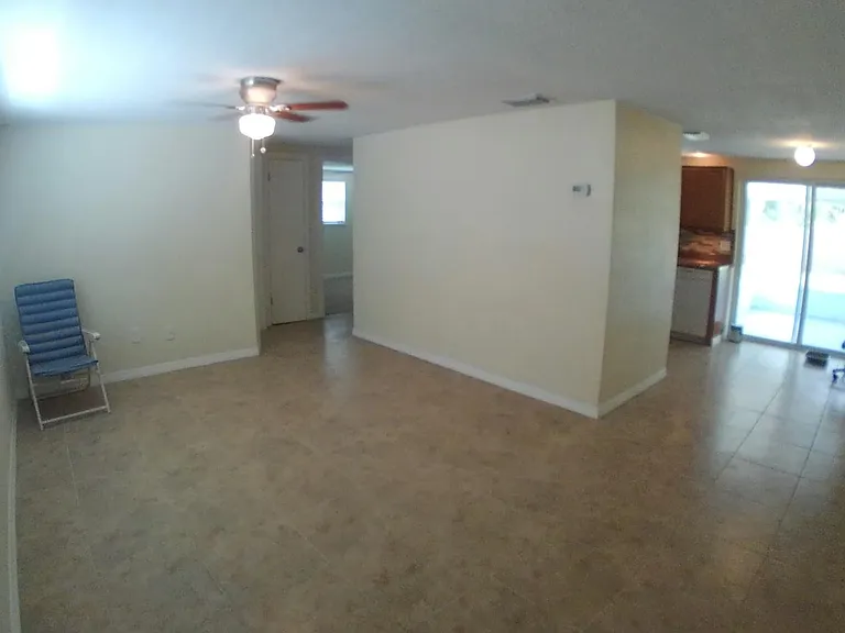 Country Club Dr — Photo 6