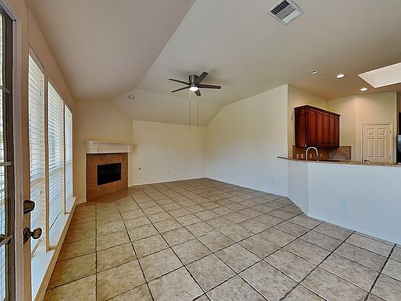 2nd image of 15748 Appaloosa Dr