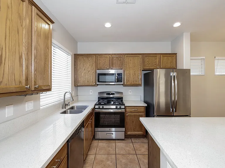 6425 Butterfly Sky St — Photo 9