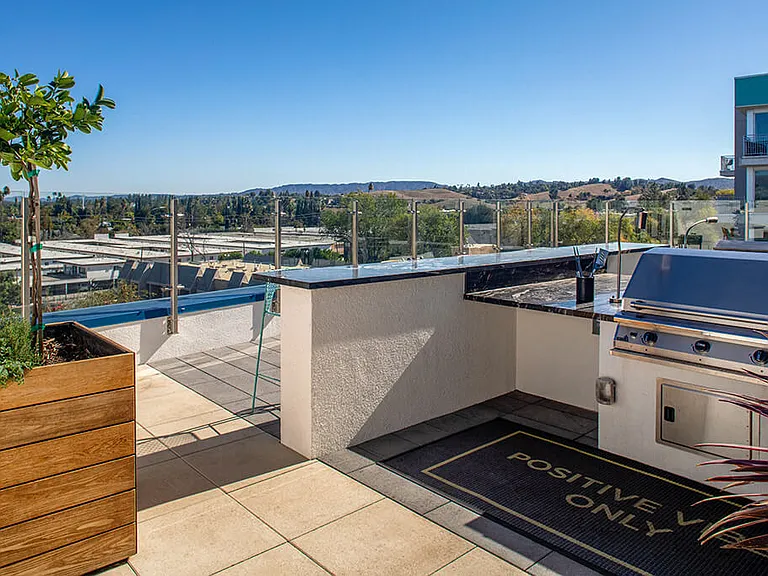 Chroma Apartment Homes — Photo 31