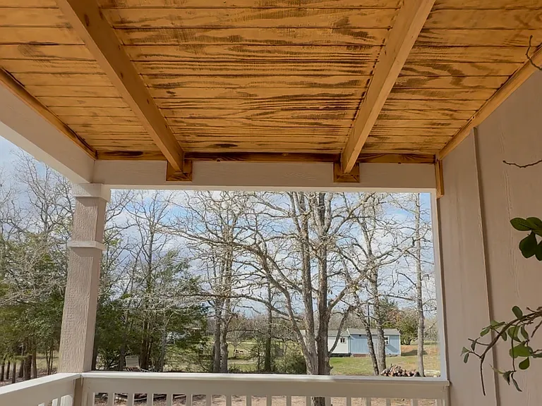 802 Lakeview Ln — Photo 10