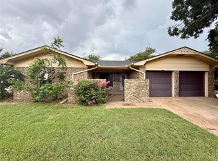 601 Sky Cir, Altus, OK 73521