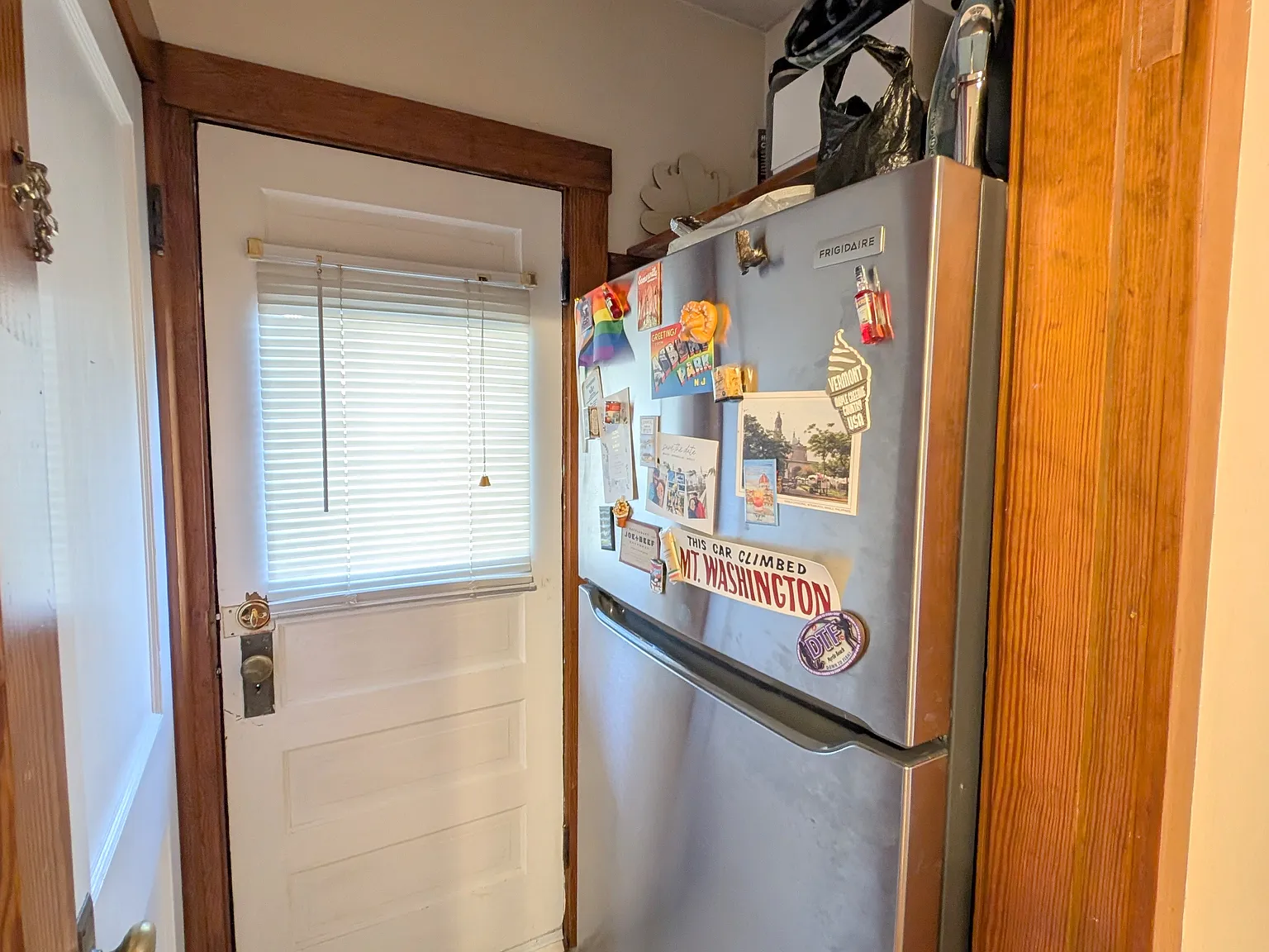 2 bed, 1000 sqft, $2,700 — Photo 3