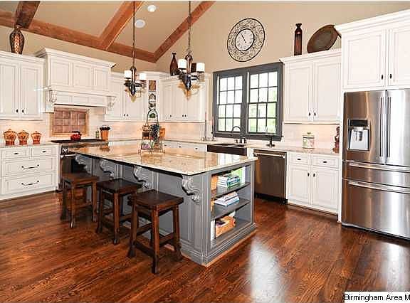 5th image of 4409 Village Green Way