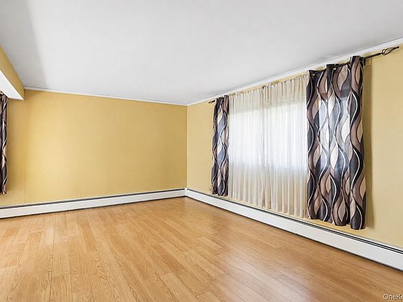 2nd image of 6 Clarke Street